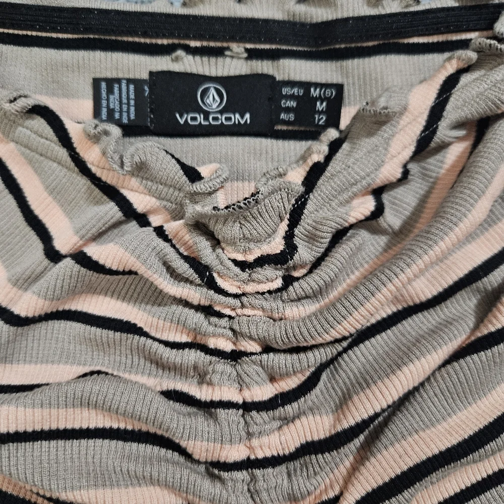 Volcom Stripe Ruched Top NWT - Picture 2 of 10